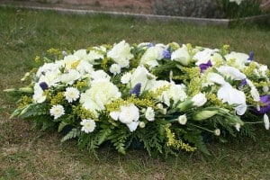 funeral-flowers-374183_1280